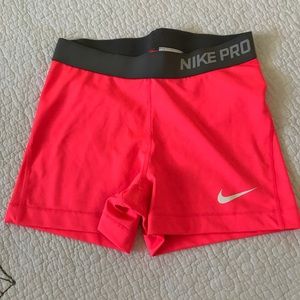 Nike Pro Workout Shorts 🌺
